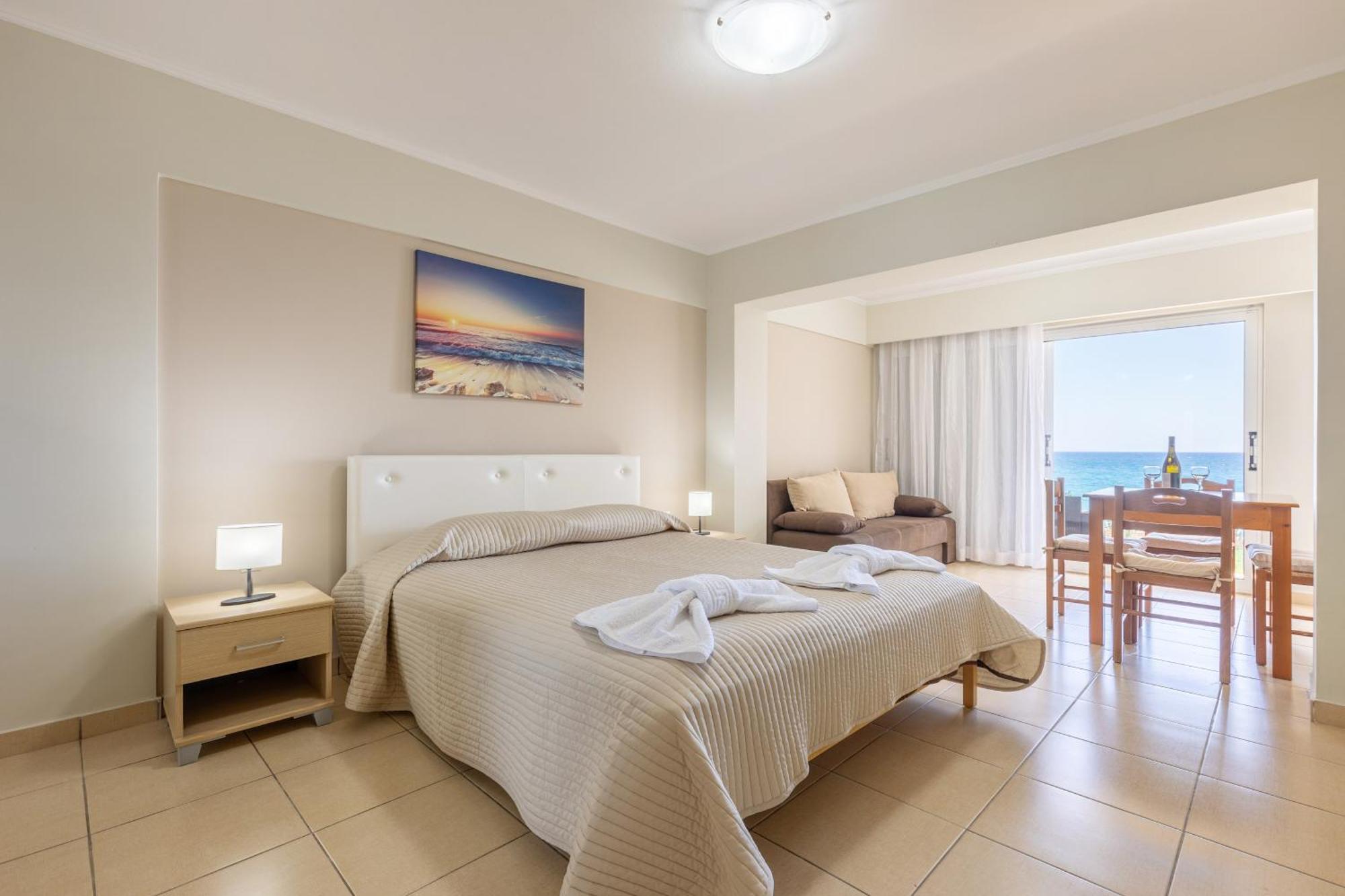 Playa Del Zante Apartment Amoudi Bagian luar foto