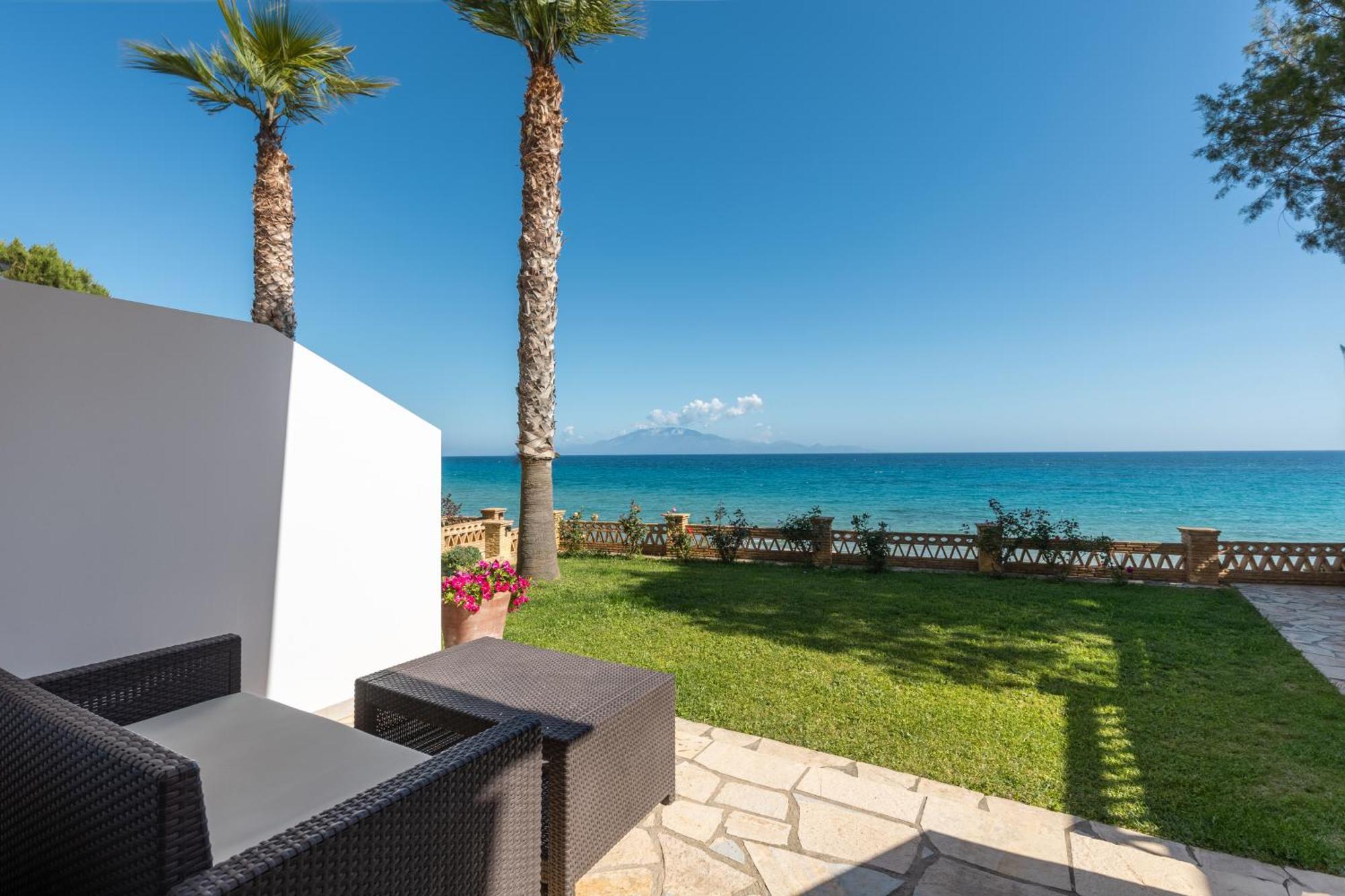 Playa Del Zante Apartment Amoudi Bagian luar foto