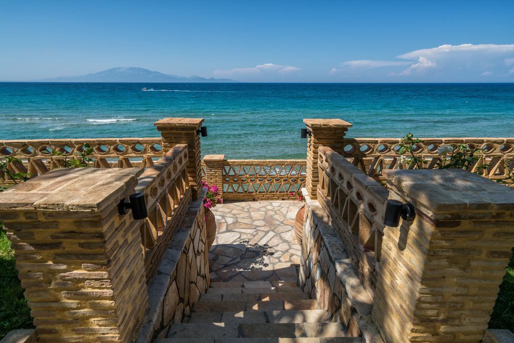 Playa Del Zante Apartment Amoudi Bagian luar foto